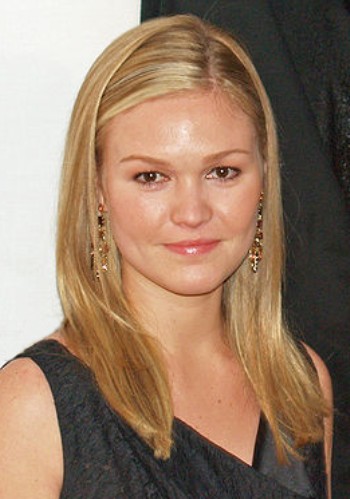 Julia_Stiles.jpg (41473 bytes)