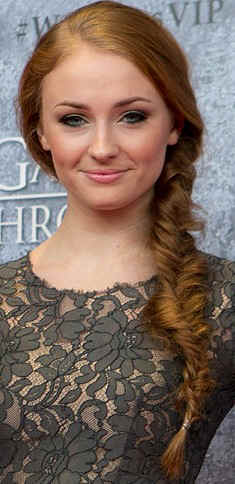 SophieTurner2013WikiCommonsCrp.jpg (59690 bytes)